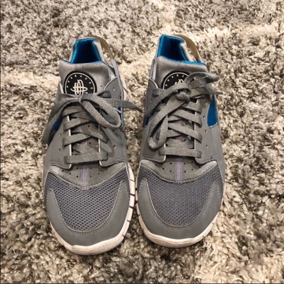 Grey white blue green womens size 10 NIKE HURRACHES SNEAKERS BUNDLE TWO FOR ONE - Picture 9 of 13